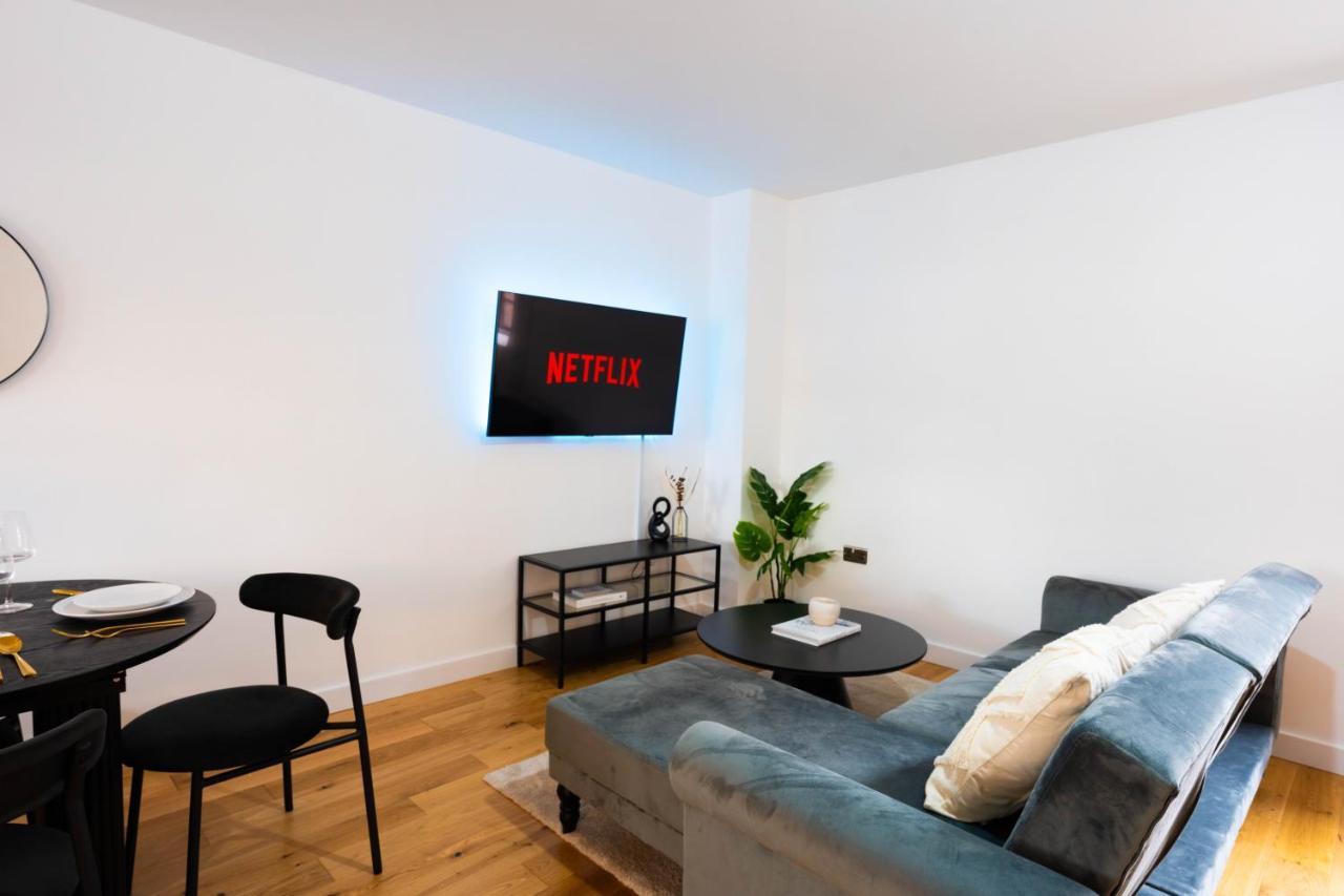 Stunning Townhouse With Pool Table Villa Birmingham Eksteriør bilde